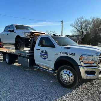 Imagens prova social de clientes da Benchmark Towing