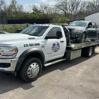Imagens prova social de clientes da Benchmark Towing