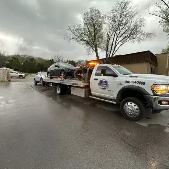 Imagens prova social de clientes da Benchmark Towing