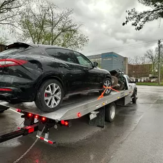 Imagens prova social de clientes da Benchmark Towing
