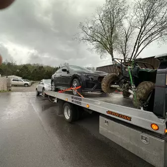 Imagens prova social de clientes da Benchmark Towing