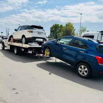 Imagens prova social de clientes da Benchmark Towing