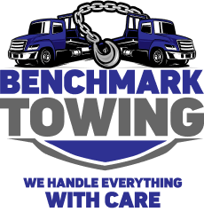 Logo Benchmark Towing